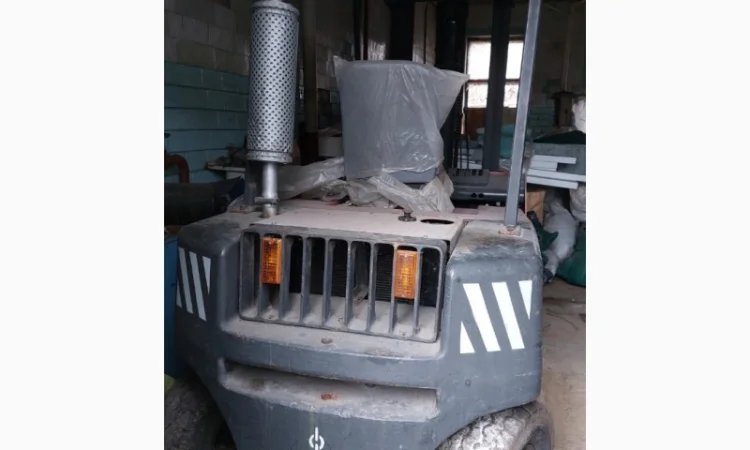 Продам погрузчик Балканкар 3, 5 тн, дизель - фото № 1