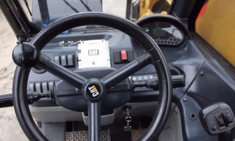 Caterpillar TH 337 - фото № 4