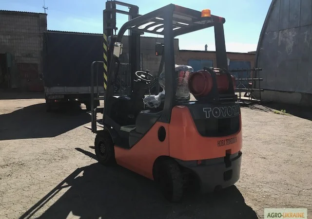 Погрузчик телескопический TOYOTA 02-8FGF15 - фото № 5