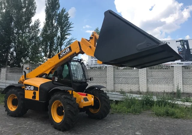 Погрузчик телескопический JCB 531-70 AGRI - фото № 8