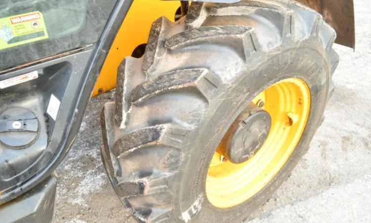 Телескопический погрузчик JCB 531-70 2013г.в - фото № 9