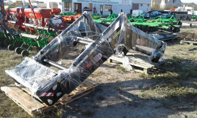 Навантажувач КУН погрузчик фронтальний на трактор - фото № 1