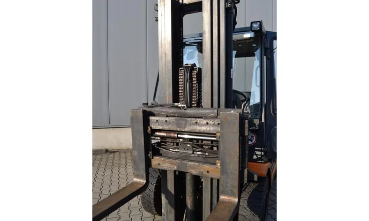 Погрузчик дизельный Still R70-45D, 2001 г., 4.5т., кабина, 5м.подъем - фото № 1