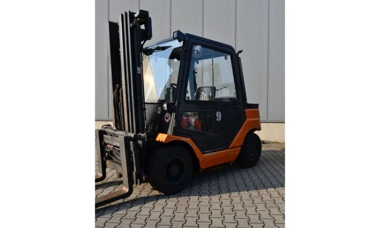 Погрузчик дизельный Still R70-45D, 2001 г., 4.5т., кабина, 5м.подъем - фото № 2