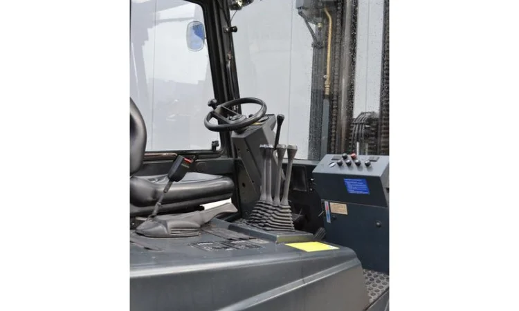 Погрузчик дизельный Still R70-45D, 2001 г., 4.5т., кабина, 5м.подъем - фото № 6