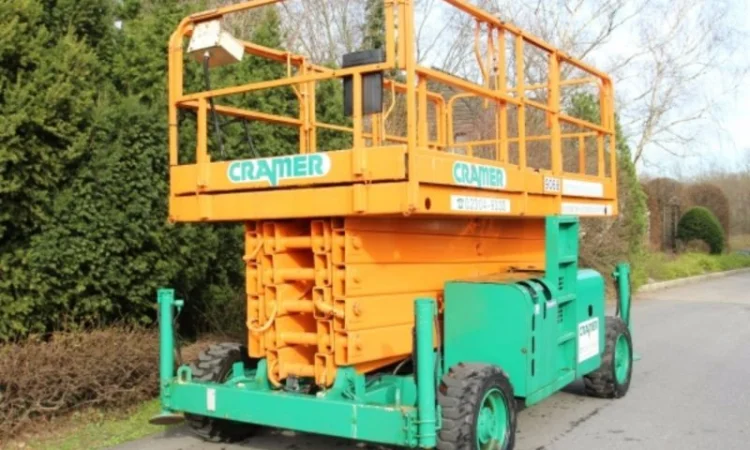 Подъемник ножничный Haulotte H18SDX, дизель, 2000 г., 517 м/ч, 18 м.рабочая высота - фото № 4