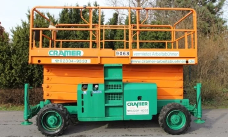 Подъемник ножничный Haulotte H18SDX, дизель, 2000 г., 517 м/ч, 18 м.рабочая высота - фото № 6