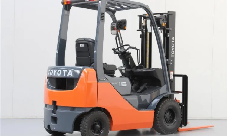 Новый бензиновый погрузчик Toyota 02-8FG15 - фото № 1