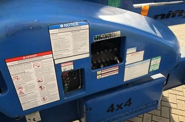 Коленчатый подъемник Niftylift HR21D, 4х4, дизель, двигатель Kubota, 21м.рабочая высота - фото № 10