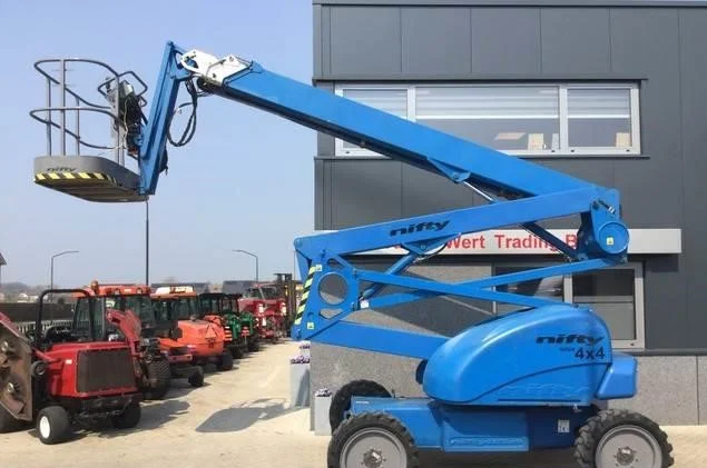 Коленчатый подъемник Niftylift HR21D, 4х4, дизель, двигатель Kubota, 21м.рабочая высота - фото № 2