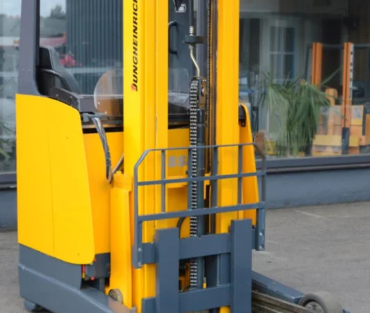 Штабелер-ричтрак Jungheinrich ETM 214, батарея 2010 г., 1400 кг, 5300 мм подъем - фото № 1