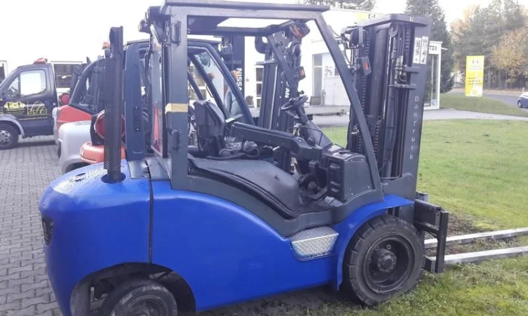 Погрузчик вилочный б/у Dan Truck, дизель, 2009 г., 3.5 т., 2300 м/ч - фото № 1