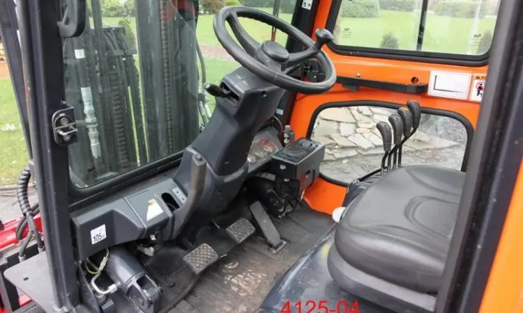 Погрузчик вилочный дизельный Doosan D 30 S 5, 2014 года, 3 т., 4490 м/ч - фото № 2