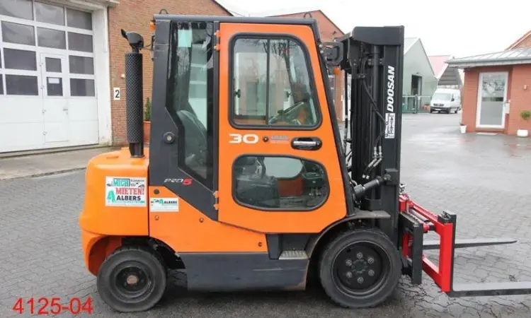 Погрузчик вилочный дизельный Doosan D 30 S 5, 2014 года, 3 т., 4490 м/ч - фото № 6