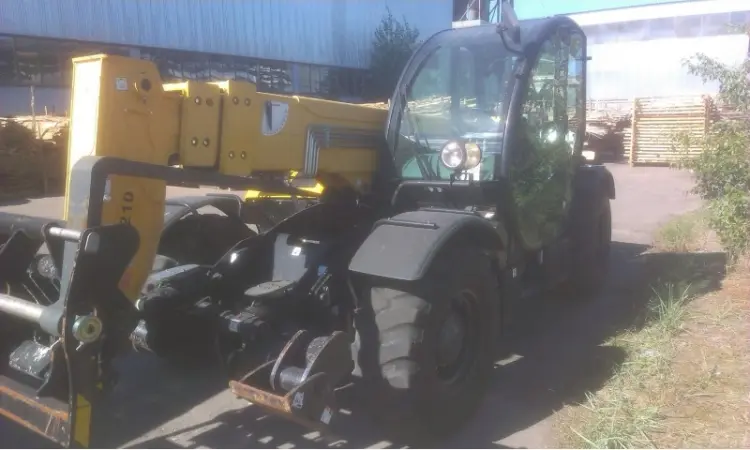 Дизельный погрузчик Haulotte, 2011 года, 3.2 т., 10 м.высота подъема (Manitou, JCB) - фото № 2