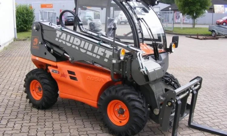 Телескопический погрузчик Ausa T 144 Hx4, 2014 г., 25 м/ч - фото № 1