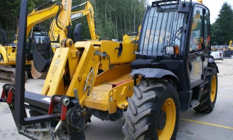 Телескопический погрузчик JCB 531-70, 2012 г - фото № 1