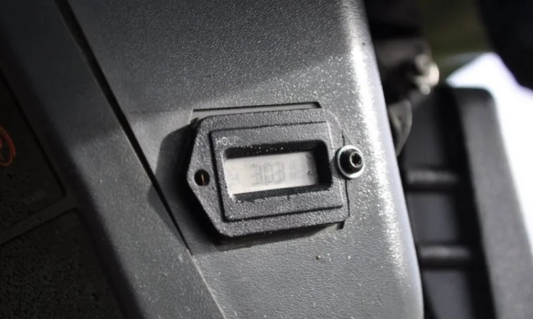 Мини-погрузчик CATERPILLAR 216 B3 2011 года - фото № 8