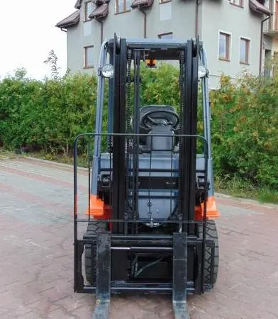 Дизельный погрузчик бу Toyota 02-7FDF15, 2005 г - фото № 2