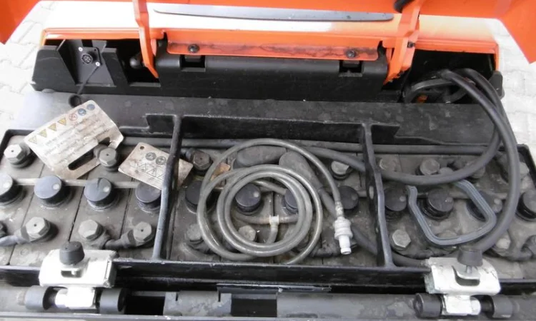 Тягач BT TSE 300, электро, 3т., 2012 года - фото № 4