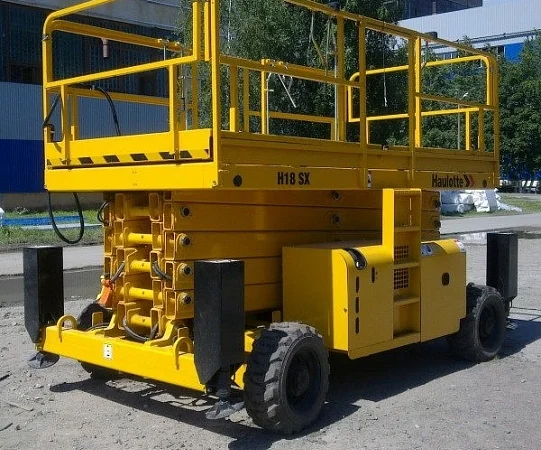 Ножничный подъемник Haulotte H18, 2012 г., 565 м/ч! Цена снижена - фото № 2