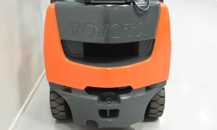 Погрузчик вилочный Toyota 02-8FGKF20, 2015 г., 1515 мч, вагонник - фото № 8