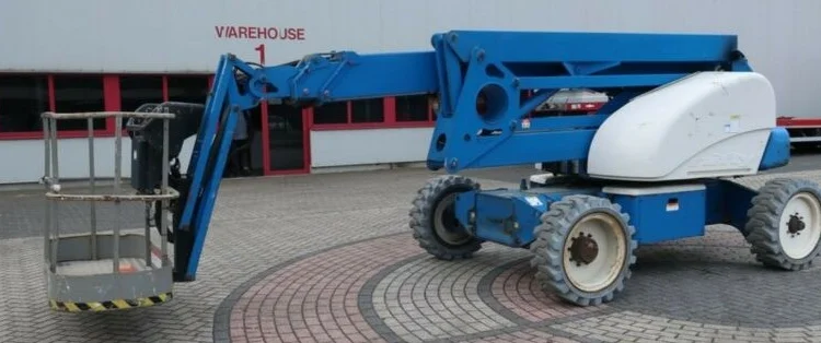 Коленчатый подъемник Niftylift HR21DE, дизель+электро, 2007г., 20.8м.рабочая высота - фото № 1