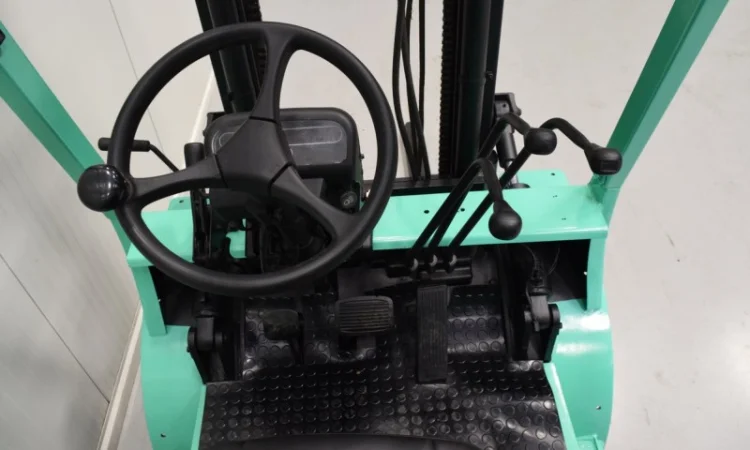 Газовый погрузчик Mitsubishi FG25K, 2002 г., 4240 м/ч, 4м.высота подъема, каретка - фото № 5