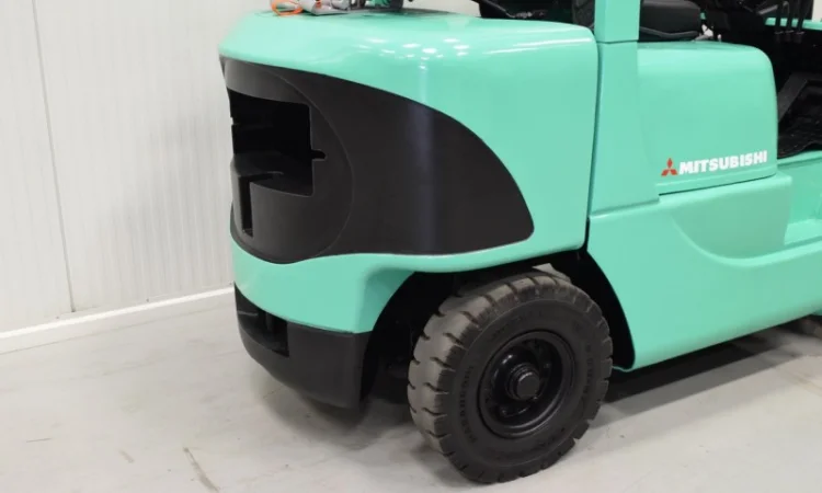 Газовый погрузчик Mitsubishi FG25K, 2002 г., 4240 м/ч, 4м.высота подъема, каретка - фото № 6