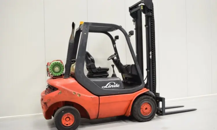 Газовый погрузчик Linde H25T-05, 2500 кг, 2010 г., 9300 м/ч - фото № 2