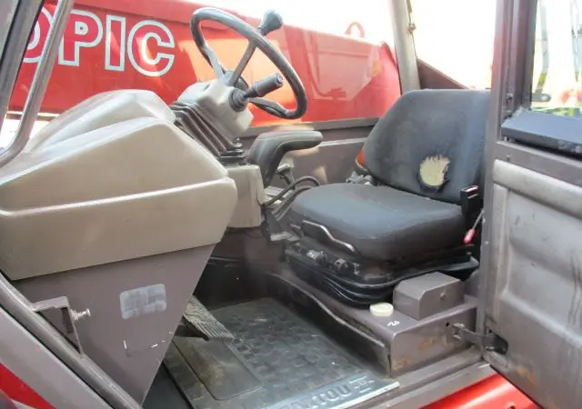 Телескопический погрузчик Manitou MLT845 120LSU, 2006г., 5833 мч, 4.5т., 8метров - фото № 7