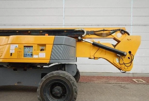 Коленчатый подъемник Haulotte HA32PX (Франция), 32 метра рабочая высота - фото № 3