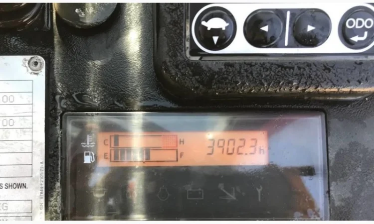 Дизельный погрузчик 3т., TOYOTA 8FDF30, 3т., 2014г., 3905 м/ч! 6 метров подъем - фото № 9