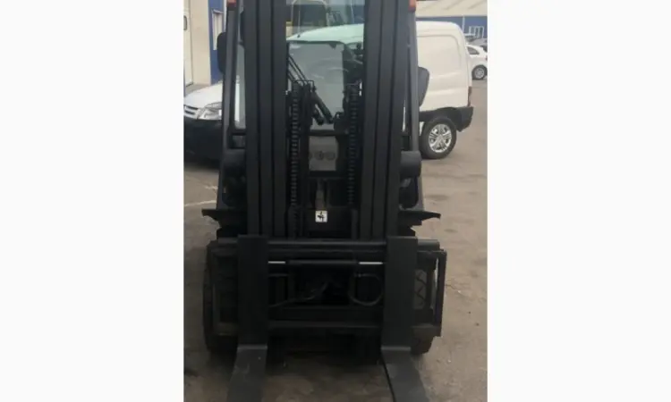 Газовый погрузчик Nissan FG25, 2007 года, 2500 кг, 5076 м/ч - фото № 3