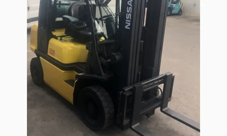 Газовый погрузчик Nissan FG25, 2007 года, 2500 кг, 5076 м/ч - фото № 1