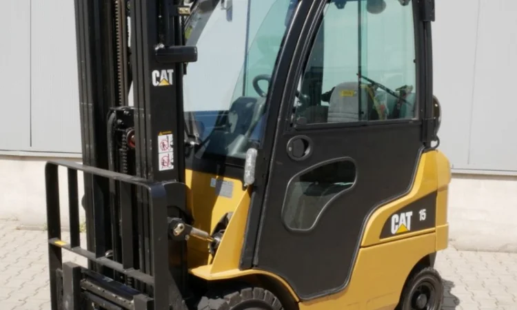 Вилочный погрузчик 1.5т., газ, CAT Lift Trucks GP15N, 2012г., 3000 м/ч - фото № 2