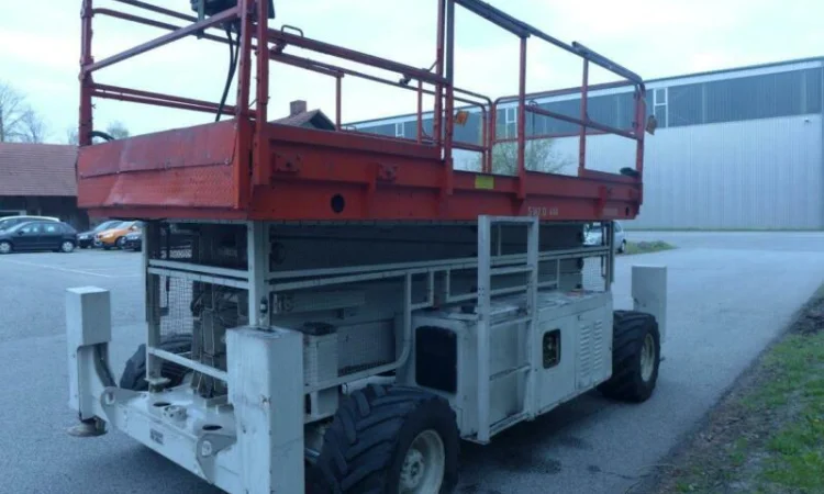 Ножничный подъемник JLG 400 RTS, дизель, 2000г., 14.2м.рабочая высота, полный привод - фото № 1