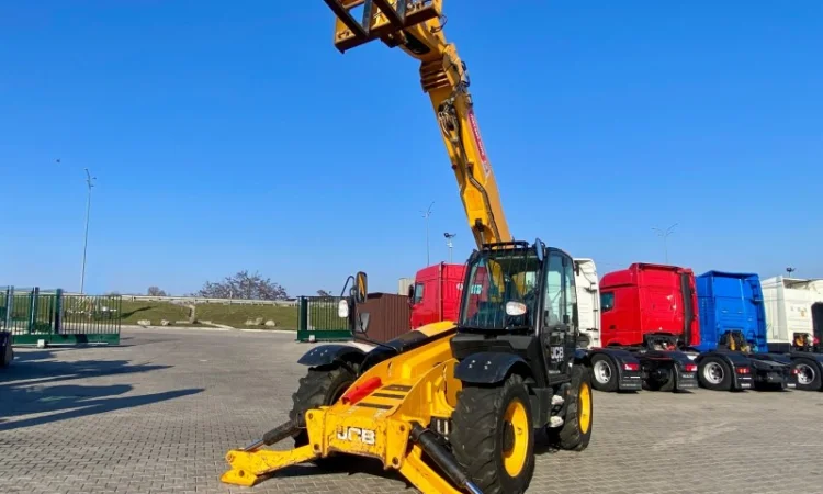 Телескопічний навантажувач JCB 535-125 - 2018 рік - фото № 13