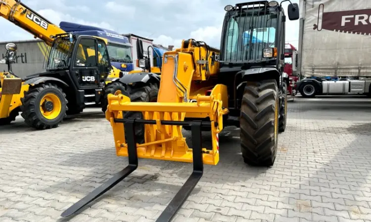Телескопічний навантажувач JCB 535-95 - 2016 рік - фото № 20