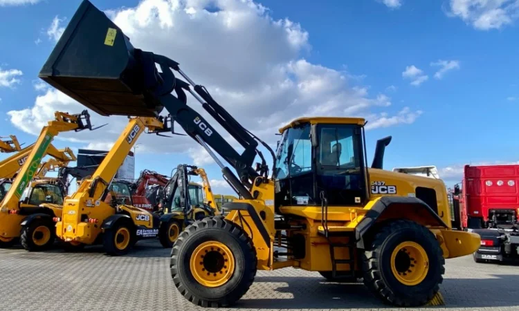 Фронтальний навантажувач JCB 437 2015 року - фото № 5