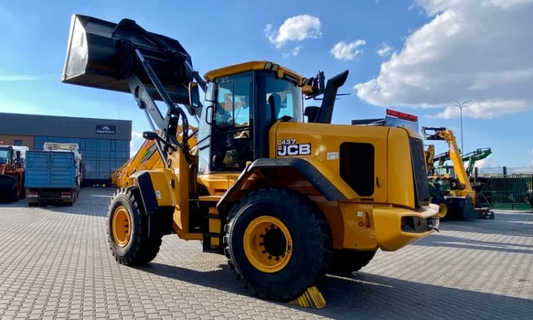 Фронтальний навантажувач JCB 437 2015 року - фото № 6
