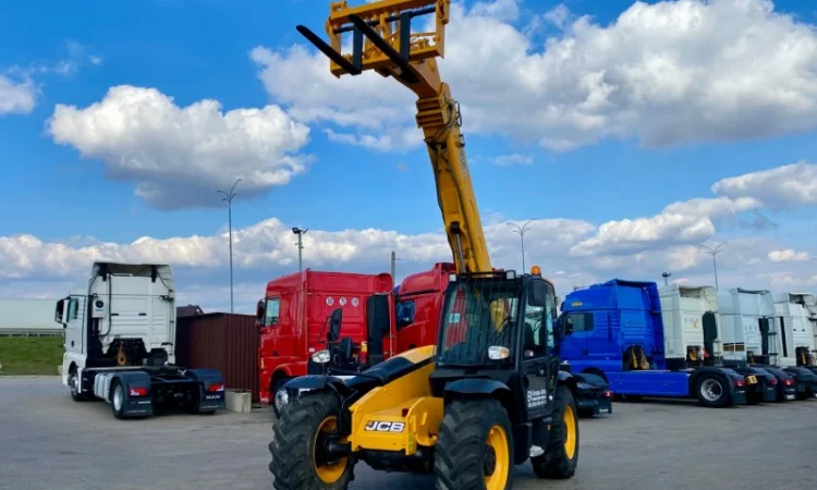 Телескопічний навантажувач JCB 535-95 2014 року - фото № 13