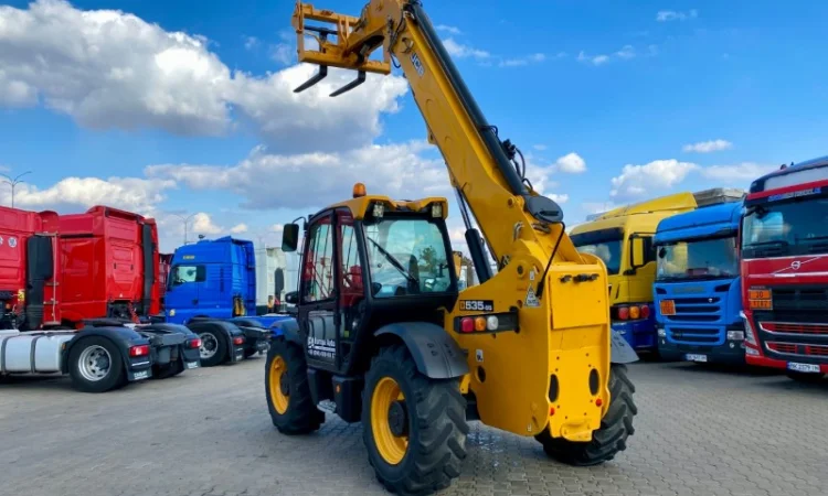 Телескопічний навантажувач JCB 535-95 2014 року - фото № 11