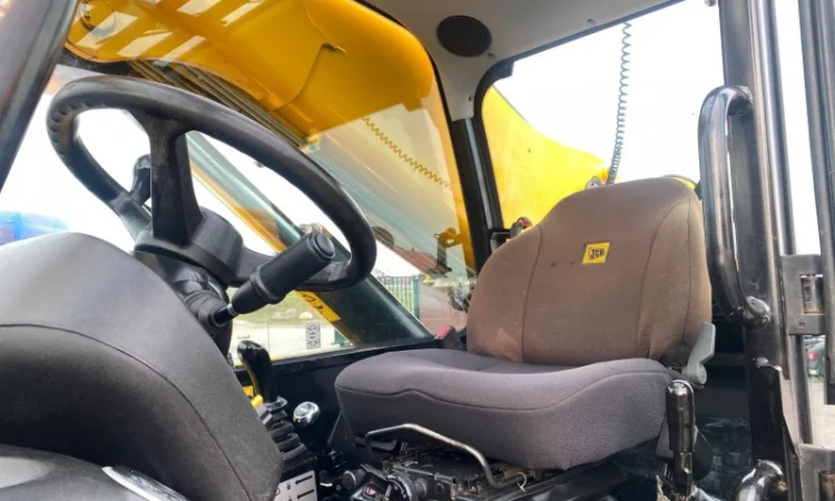 JCB 540-170 2014 рік - фото № 9