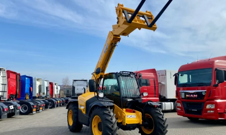 JCB 531-70 - 2019 рік - фото № 1