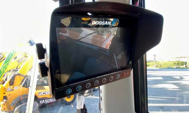 Doosan DL 420-3 - 2013 рік - фото № 4