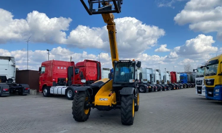 Телескопічний навантажувач JCB 531-70 - фото № 1