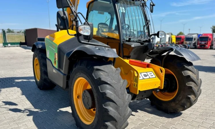 JCB 531-70 - 2015 рік - фото № 2