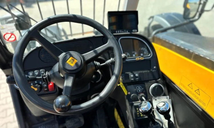 JCB 531-70 - 2015 рік - фото № 9