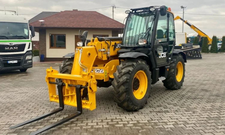 Телескопічний навантажувач JCB 535-95 2016 року - фото № 1